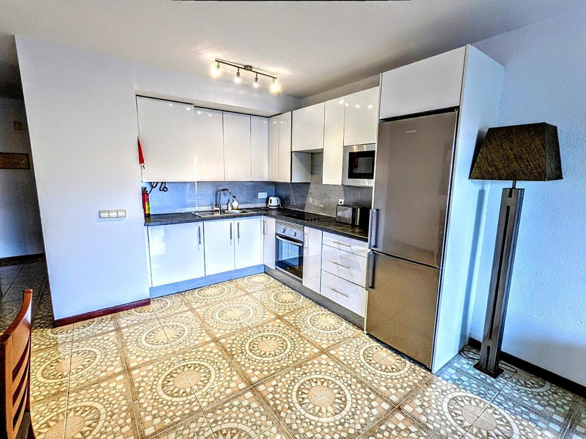 Luxury Newly Refurbished Modern Apartment With Stunning Mountain Views - Xmas And Ny 2025-2026 Now Booking San Miguel de Abona Esterno foto