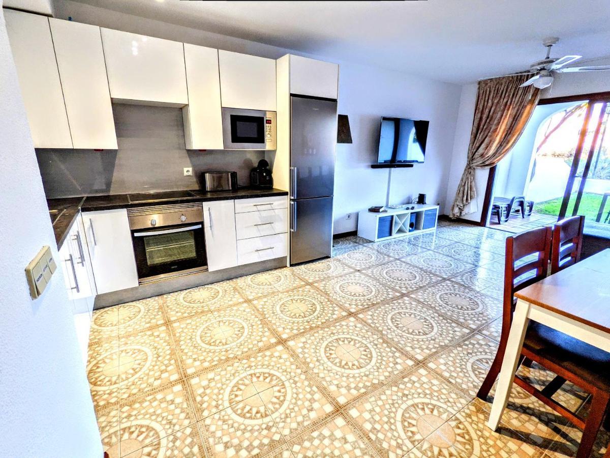 Luxury Newly Refurbished Modern Apartment With Stunning Mountain Views - Xmas And Ny 2025-2026 Now Booking San Miguel de Abona Esterno foto
